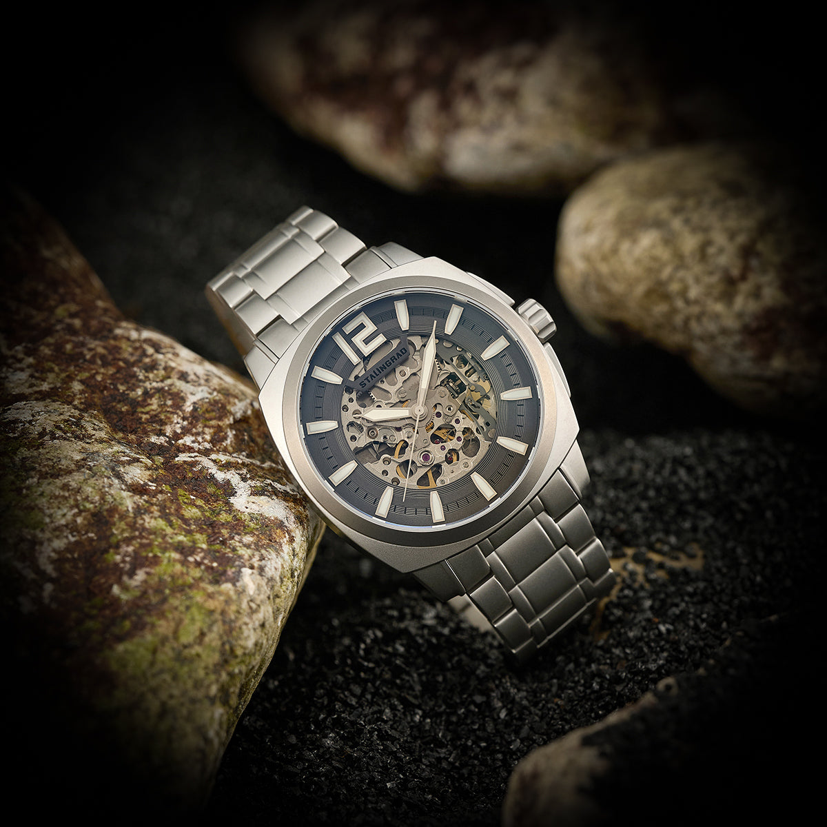 Courage. Skeleton Dial. Silver-colored Bracelet. SG-2803-11