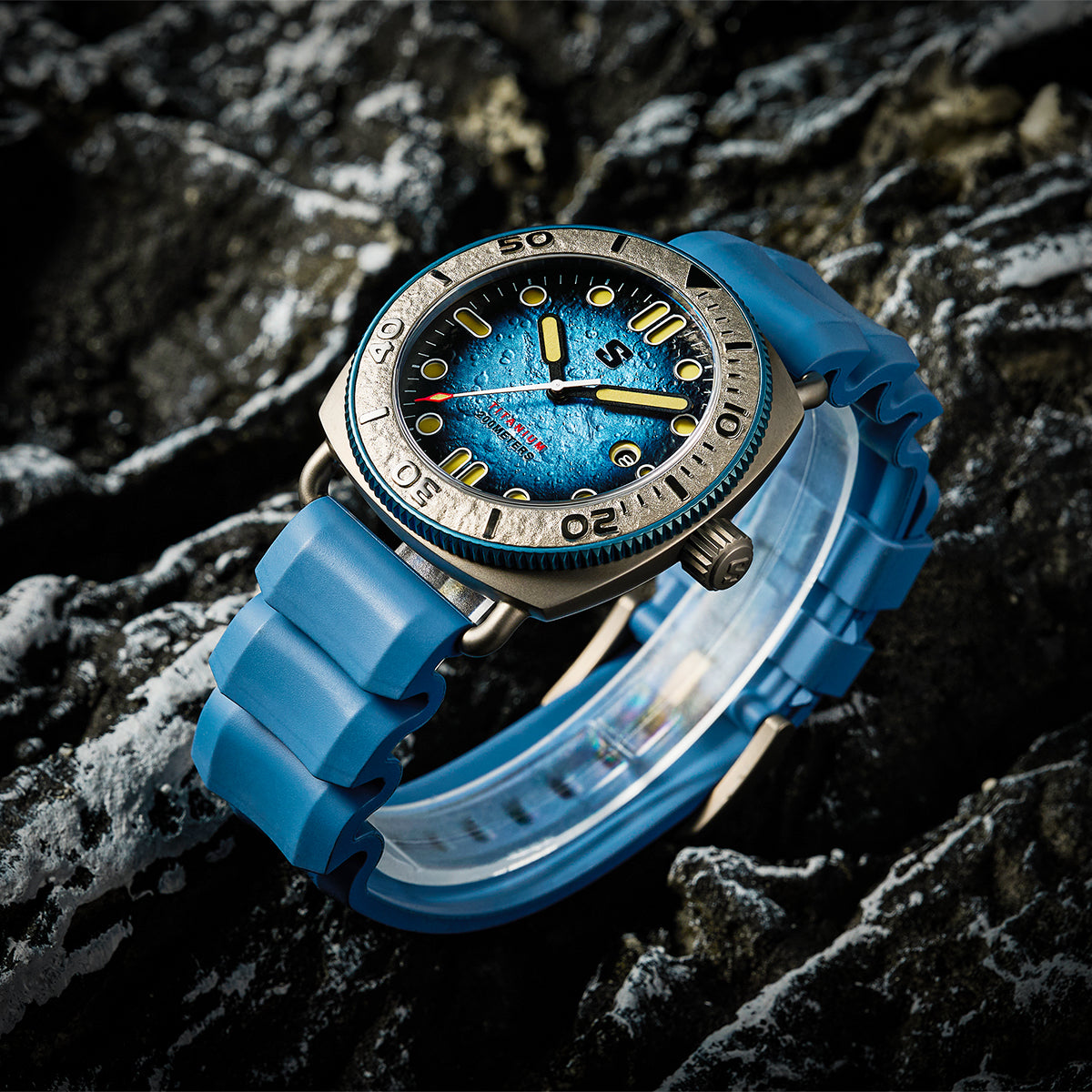 TITANIUM Defender. Blue Lunar Dial. Blue Silicon Strap. SG-24001-04