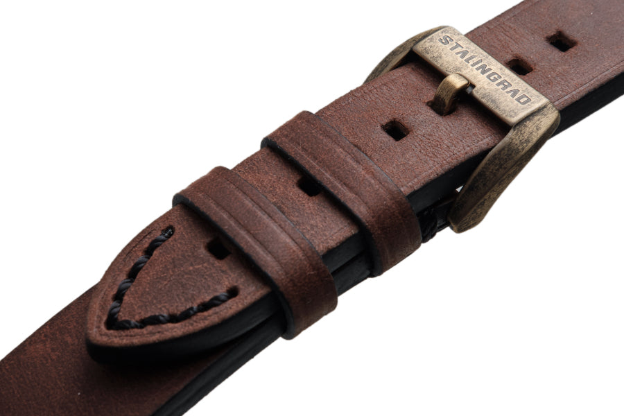 Stalingrad Volga Defender Brown leather watch strap with brass buckle on a white background